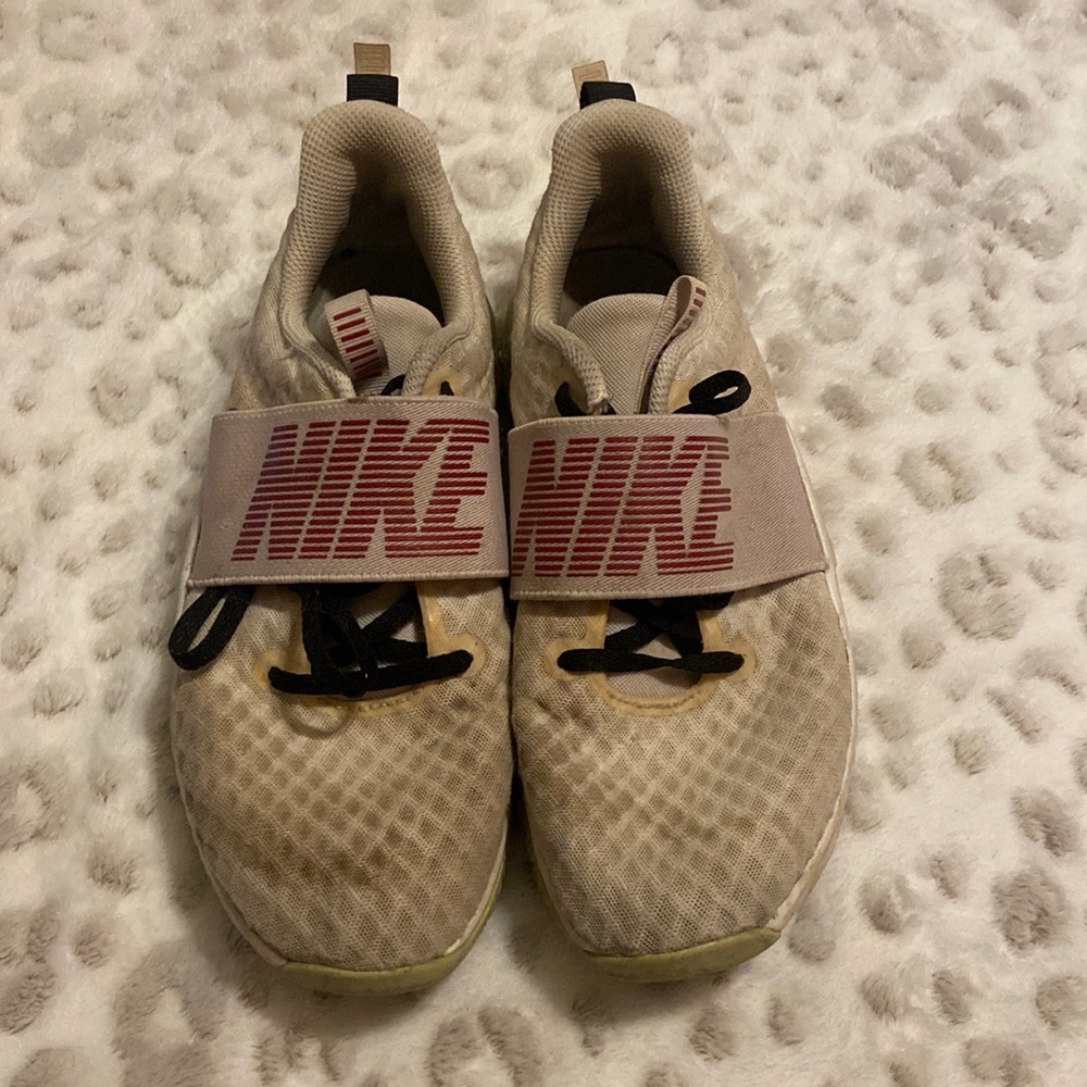 NIKE RENEW running shoes